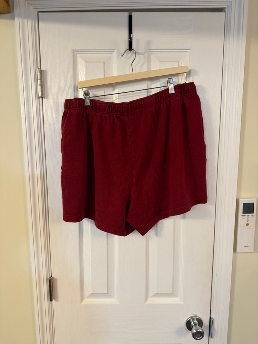 Universal Thread Deep Red Elastic-Waist Athletic Shorts - Picture 3 of 4